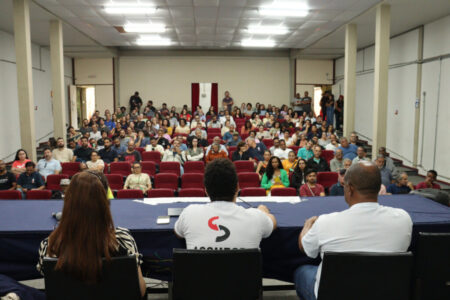 Técnicos administrativos da UFOP entram em greve nesta segunda, 2 de março Técnicos administrativos da UFOP entram em greve nesta segunda, 2 de março