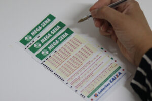Mega-Sena 2983 sorteia R$ 65 milhões nesta quinta-feira Mega-Sena 2983 sorteia R$ 65 milhões nesta quinta-feira