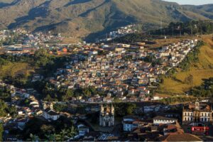 Minas Gerais terá queda de temperatura e chuvas isoladas até domingo Minas Gerais terá queda de temperatura e chuvas isoladas até domingo