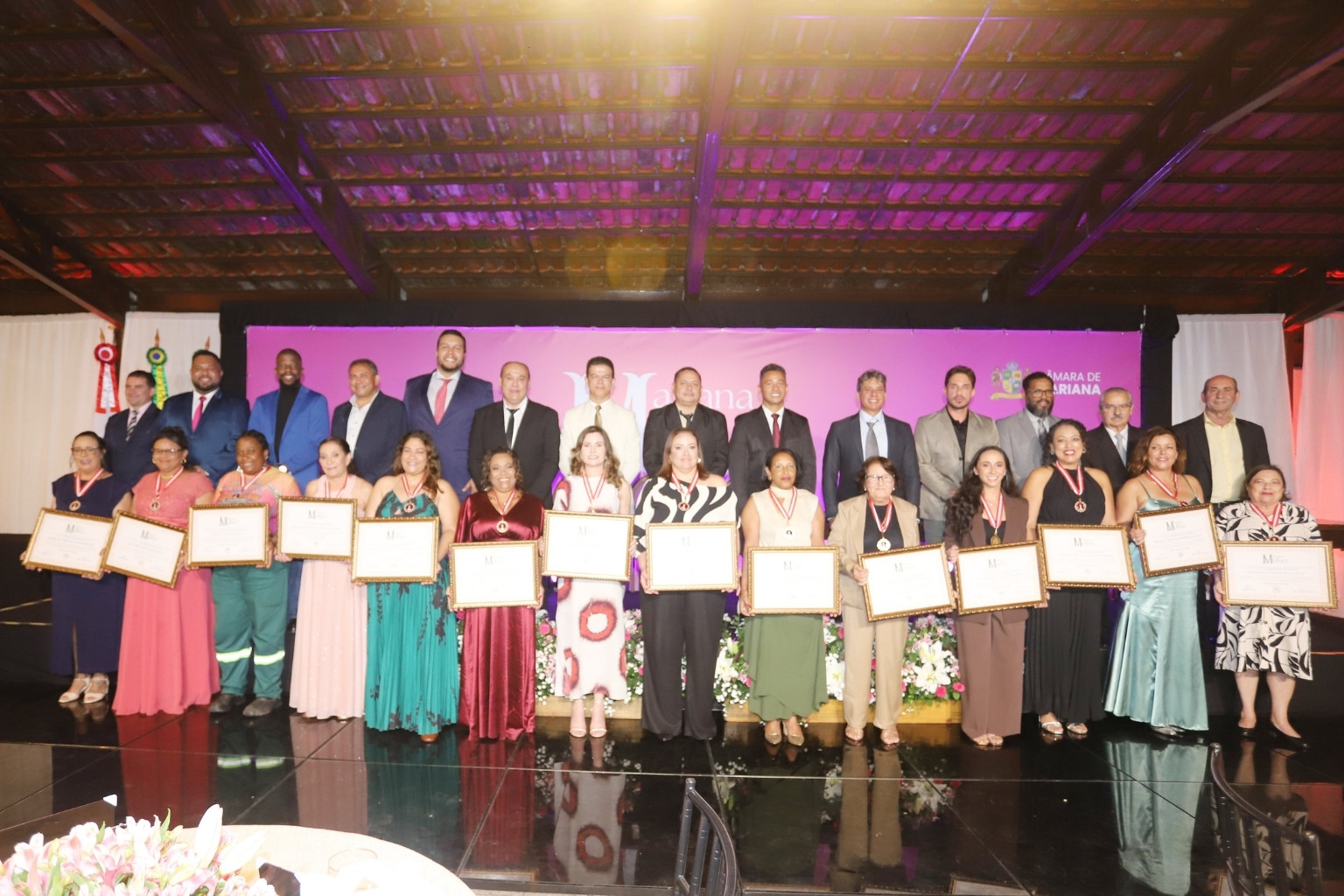 Câmara de Mariana entrega Comenda Mariana Mulher 2026 e homenageia 15 mulheres