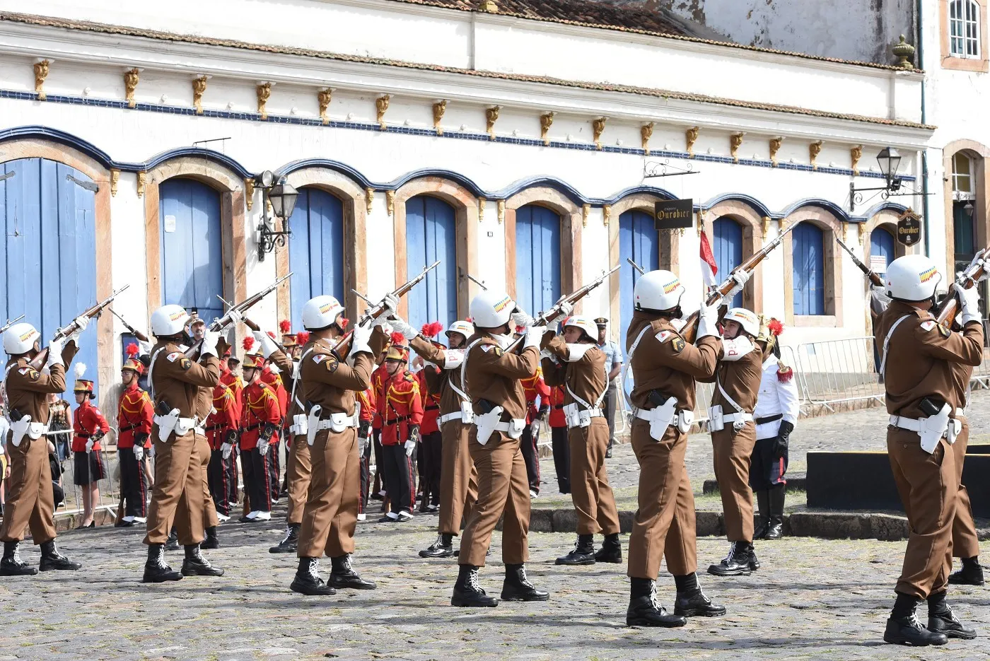 Ao vivo: Medalha da Inconfidência 2026 em Ouro Preto