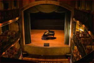 Espetáculo “Gritos de Alerta” chega a Ouro Preto com show único Espetáculo “Gritos de Alerta” chega a Ouro Preto com show único