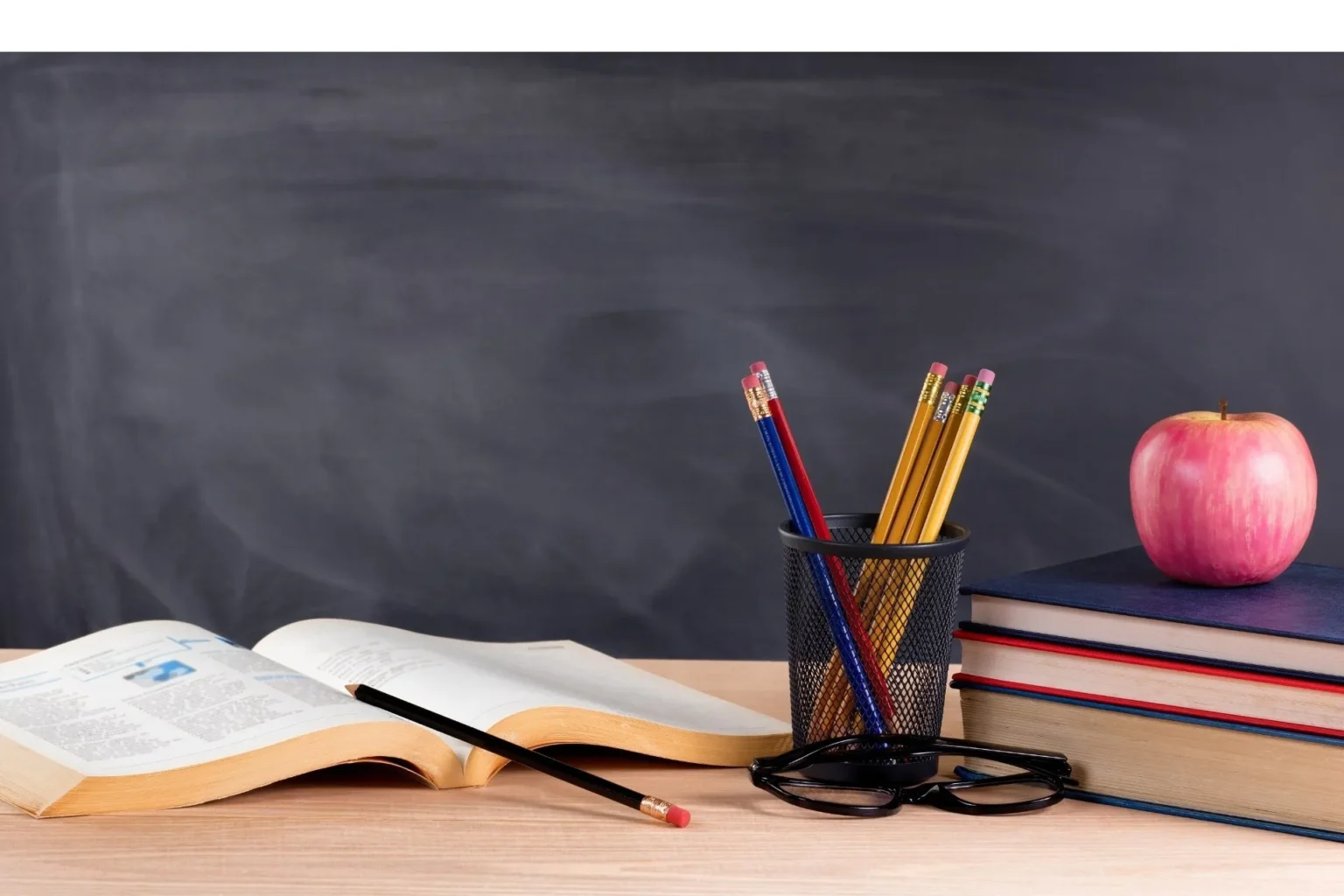Governo de MG abre cadastro para contratação emergencial na educação