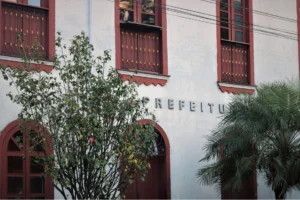 Prefeitura de Ouro Preto regulamenta teletrabalho dos servidores e exige ao menos 75% de jornada presencial Prefeitura de Ouro Preto regulamenta teletrabalho dos servidores e exige ao menos 75% de jornada presencial
