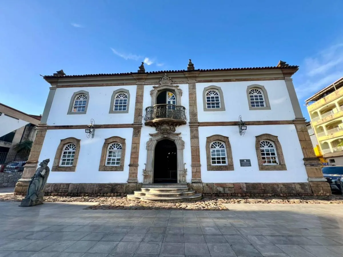 Prefeitura de Congonhas abre inscrições em processos seletivos com 47 vagas em saúde, educação e assistência social