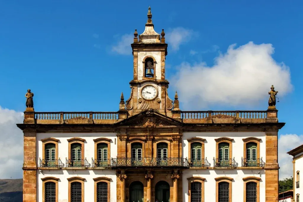 Museu da Inconfidência recebe esculturas dos santos negros São Benedito e Rei Baltazar em ação de reparação histórica em Ouro Preto Museu da Inconfidência recebe esculturas de santos negros em ação de reparação histórica em Ouro Preto