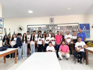 Parlamento Jovem de Mariana debate inclusão e neurodivergência em oficinas e visitas técnicas Parlamento Jovem de Mariana debate inclusão e neurodivergência em oficinas e visitas técnicas