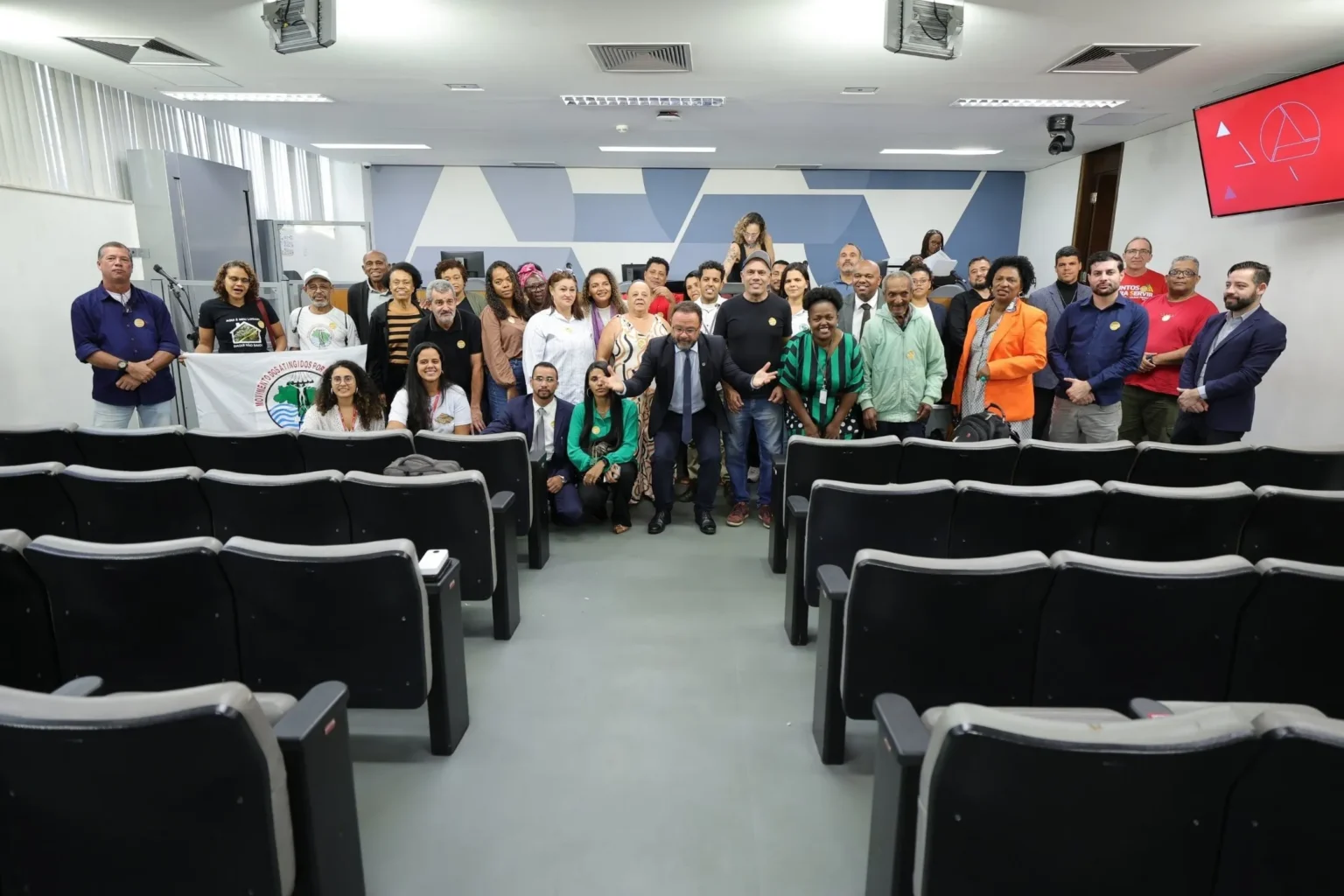 Moradores e lideranças políticas de Itabirito, Ouro Preto e Mariana questionam desapropriações e uso de recursos da repactuação da tragédia de Mariana na duplicação da BR-356: “mineradoras serão principais beneficiadas” Moradores de Ouro Preto e Mariana questionam desapropriações e uso de recursos da repactuação da tragédia de Mariana na duplicação da BR-356