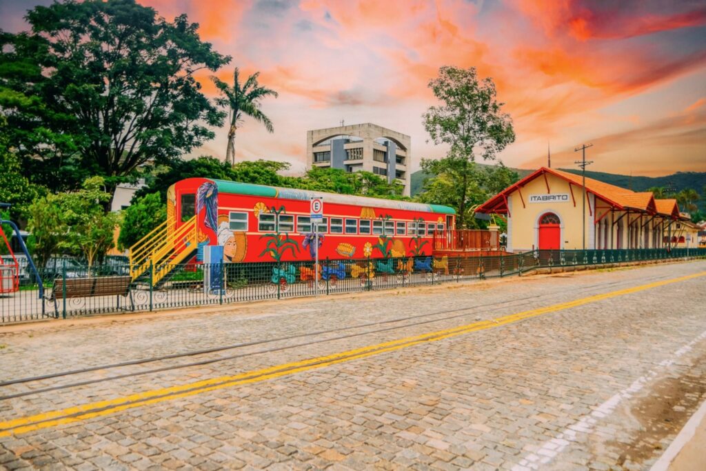 Evento gratuito em Itabirito reúne empreendedores para discutir turismo e tecnologia Evento gratuito em Itabirito reúne empreendedores para discutir turismo e tecnologia