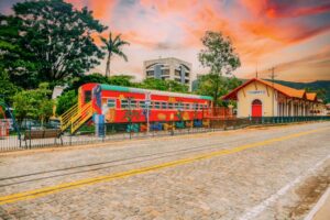 Evento gratuito em Itabirito reúne empreendedores para discutir turismo e tecnologia Evento gratuito em Itabirito reúne empreendedores para discutir turismo e tecnologia