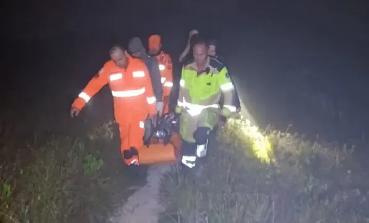 Mulher é resgatada após sofrer queda durante trilha no Pico do Itacolomi em Ouro Preto Mulher é resgatada após sofrer queda durante trilha no Pico do Itacolomi em Ouro Preto