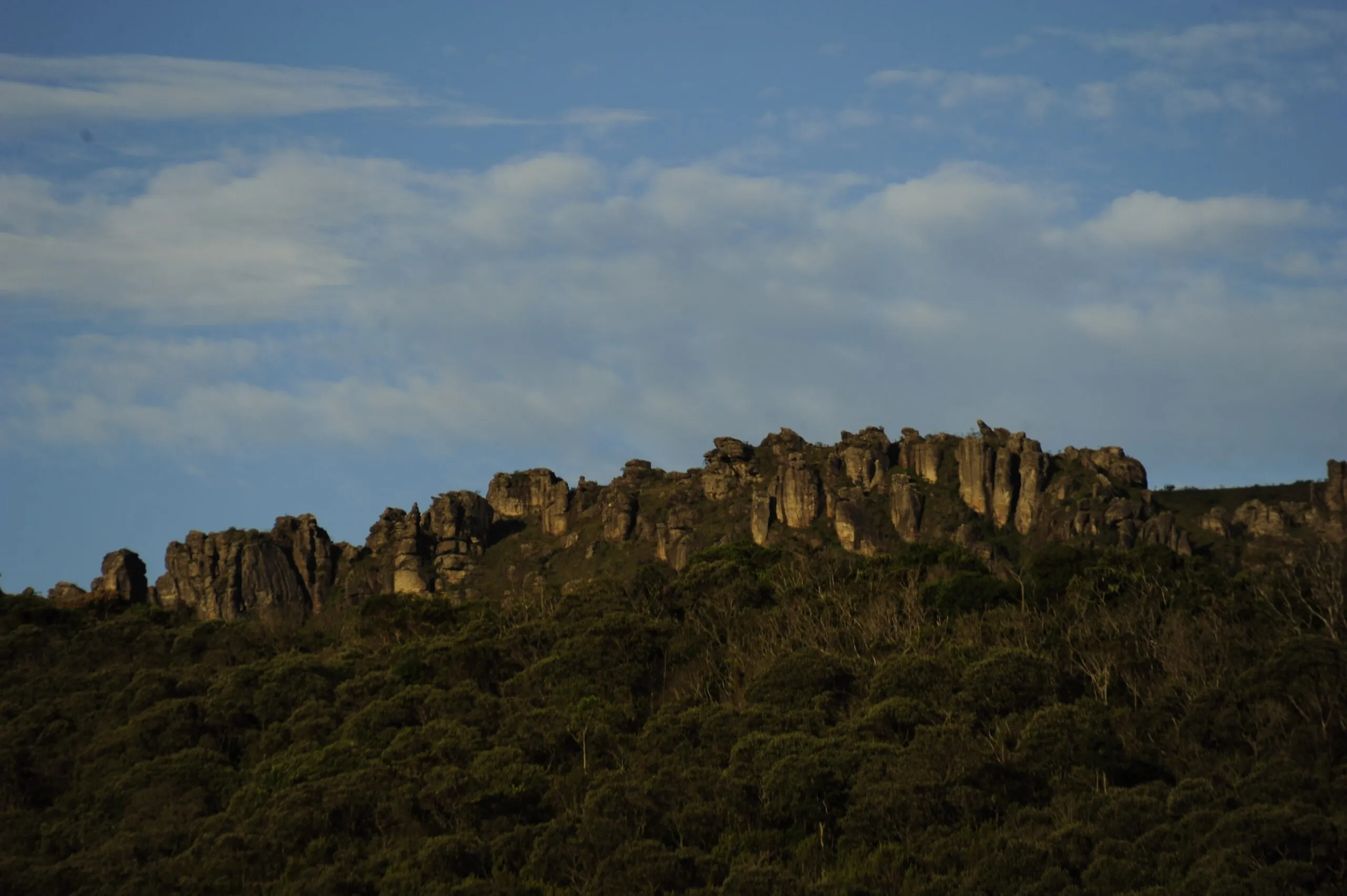 Parque Estadual do Itacolomi está com cinco vagas abertas para atuação presencial na unidade entre Ouro Preto e Mariana