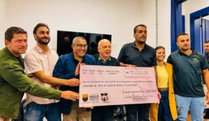 Clube do Cavalo de Antônio Pereira recebe emenda de R$ 75 mil para realização do 2º Poeirão Clube do Cavalo de Antônio Pereira recebe emenda de R$ 75 mil para realização do 2º Poeirão