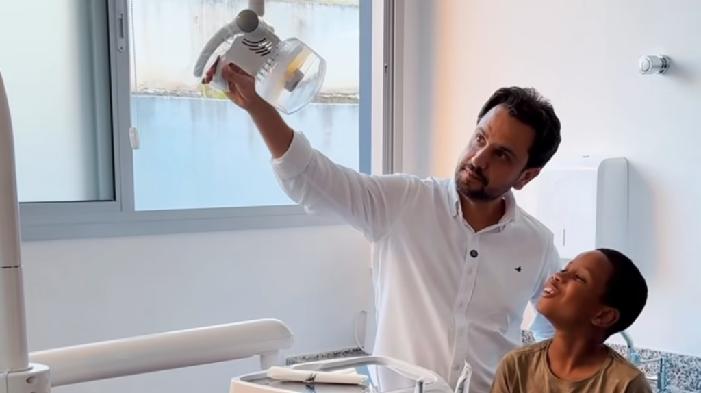 Paracatu recebe consultório odontológico e amplia acesso à saúde bucal em Mariana Paracatu recebe consultório odontológico e amplia acesso à saúde bucal em Mariana