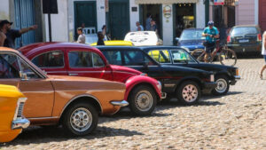 8º Encontro de Veículos Antigos reúne carros clássicos e atrações musicais em Mariana