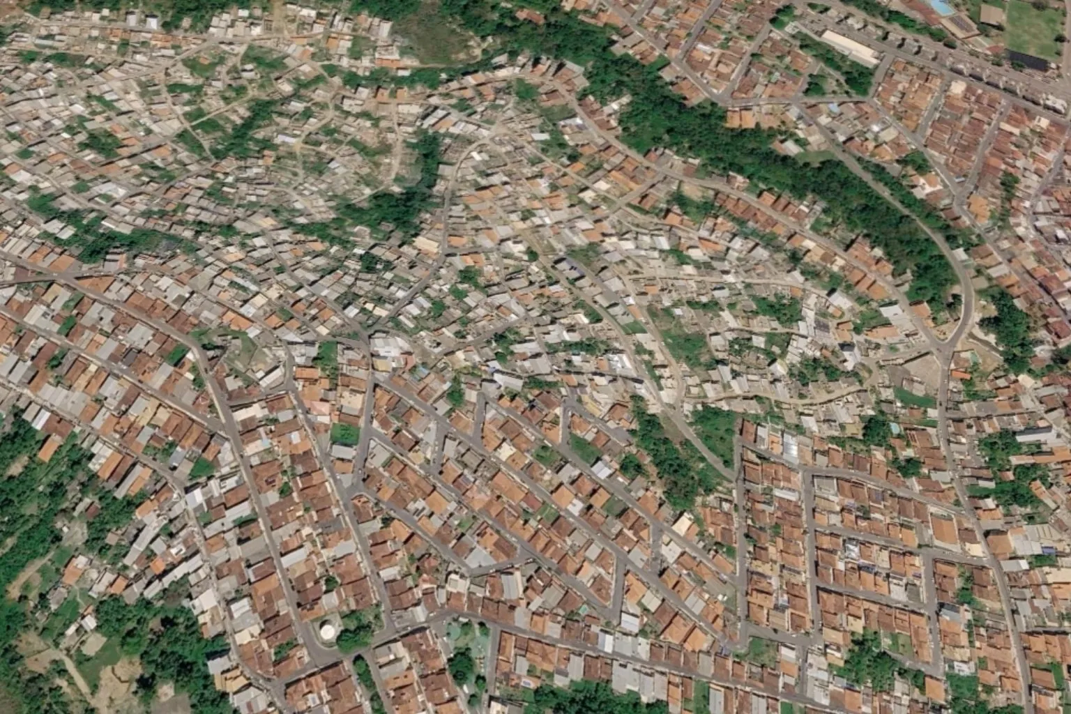 Regularização fundiária vai beneficiar 191 lotes no Alto do Rosário, em Mariana