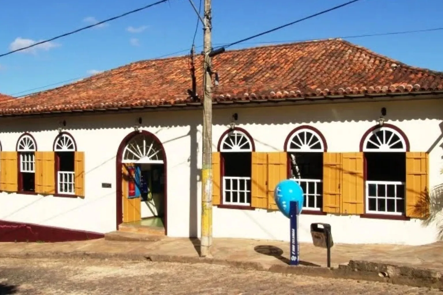 Biblioteca Pública de Ouro Preto celebra 30 anos da sede própria com programação especial