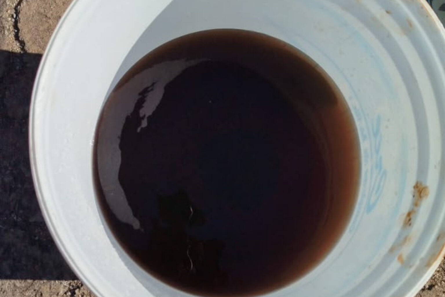 Água escurecida volta a sair das torneiras em Amarantina, distrito de Ouro Preto, após Saneouro afirmar que problema havia sido resolvido Água escurecida volta a sair das torneiras em Amarantina, distrito de Ouro Preto, após Saneouro afirmar que problema havia sido resolvido
