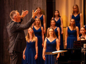 Coro alemão com 60 integrantes fará concertos gratuitos em Itabirito e Ouro Preto