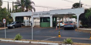 Com autorização de Moraes, Bolsonaro poderá voltar a receber visitas Com autorização de Moraes, Bolsonaro poderá voltar a receber visitas
