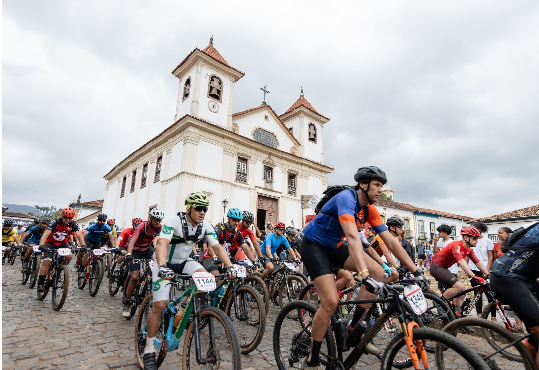 Iron Biker Brasil 2026 terá percursos de até 88 km pelas montanhas de Mariana e deve reunir ciclistas de todo o país em setembro
