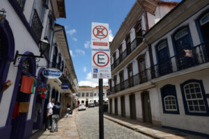 Ouro Preto regulamenta tarifa para quem esquecer de pagar o rotativo; valor será de R$ 35