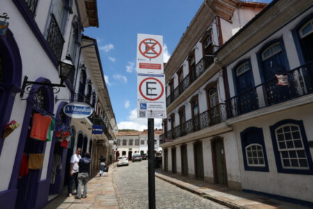 Esqueceu de pagar o rotativo em Ouro Preto? Nova regra permite regularização por R$ 35 sem aplicação de multa Ouro Preto regulamenta tarifa para quem esquecer de pagar o rotativo; valor será de R$ 35