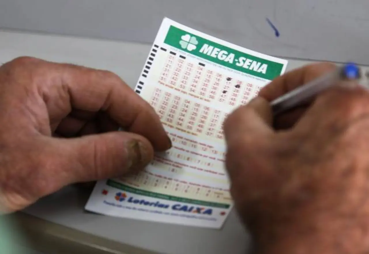 Cinco apostas de Minas Gerais acertam a quina da Mega-Sena e levam mais de R$ 80 mil cada